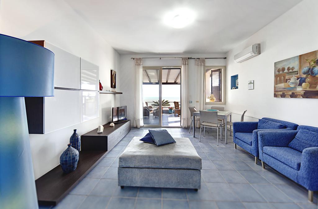 Terrazza A Mare Corallo Marina di Ragusa Bagian luar foto