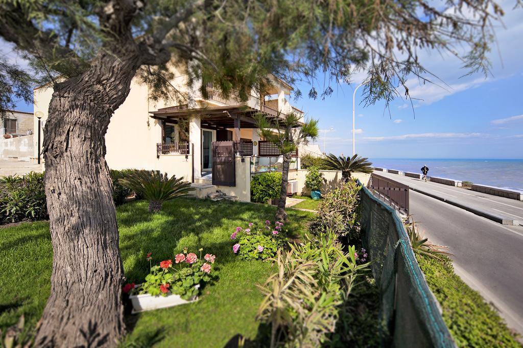 Terrazza A Mare Corallo Marina di Ragusa Bagian luar foto